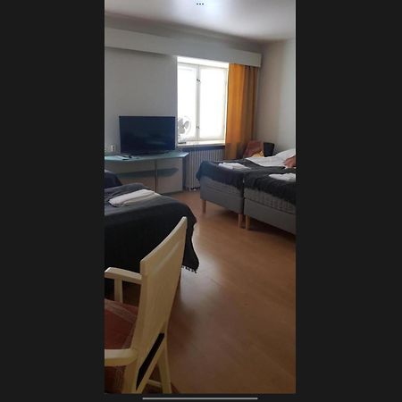 Lentaevae Kalakukko -Veturi B&B Kuopio Eksteriør billede